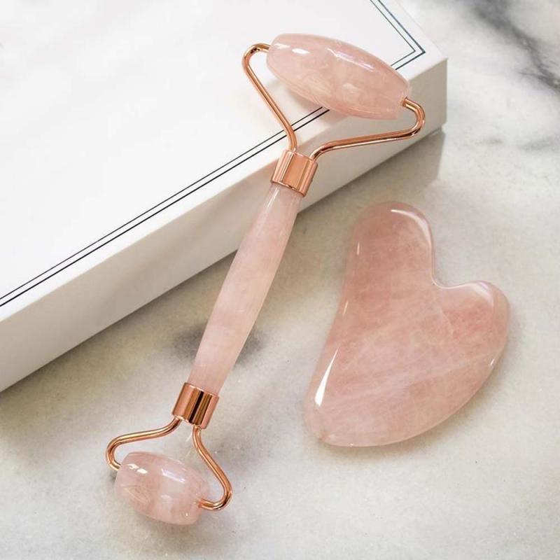 Rodillo facial cuarzo rosa + gua sha