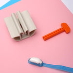 Dispensador de pasta dental o cremas