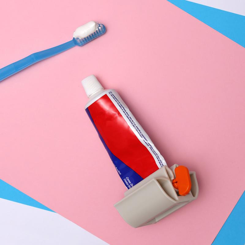 Dispensador de pasta dental o cremas