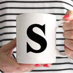 Taza con inicial - americana