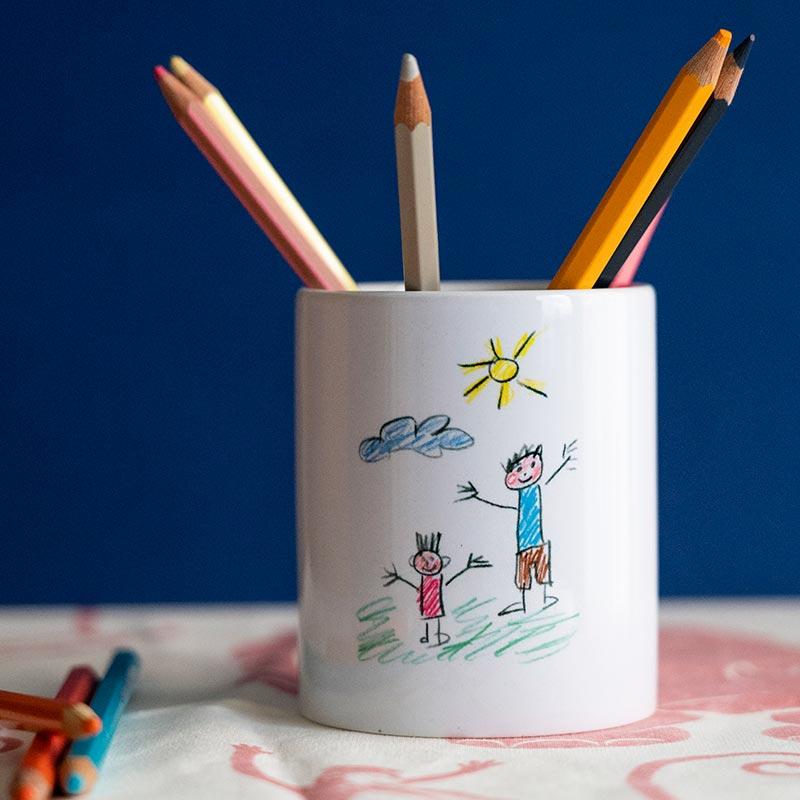 Taza con dibujo infantil